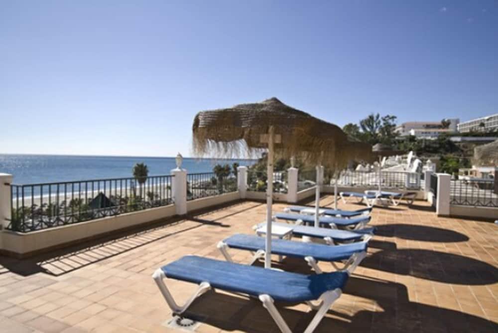 Apartamentos Hc Burriana Playa Nerja Exterior photo