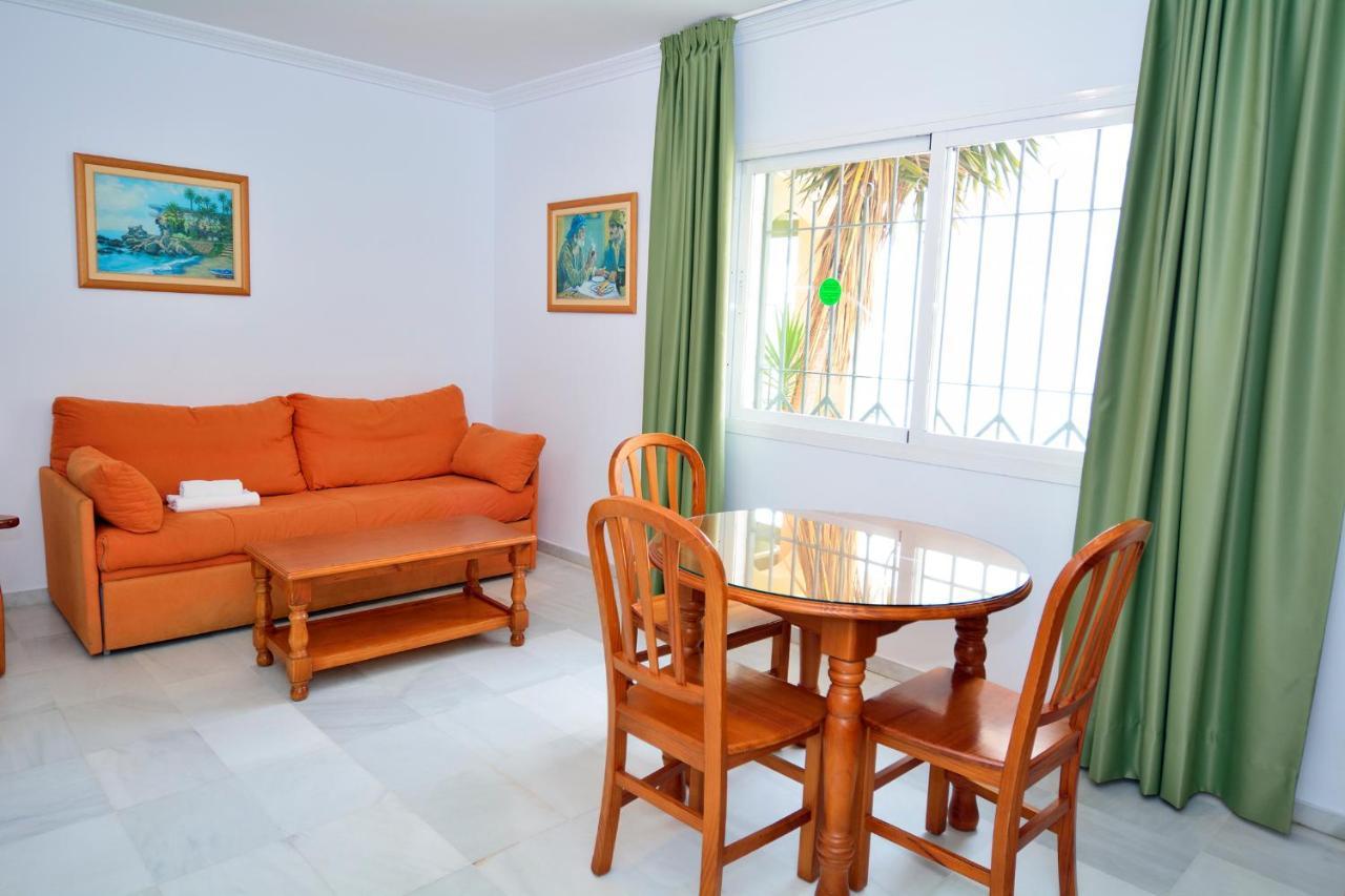 Apartamentos Hc Burriana Playa Nerja Exterior photo