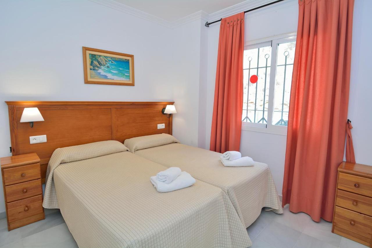 Apartamentos Hc Burriana Playa Nerja Exterior photo