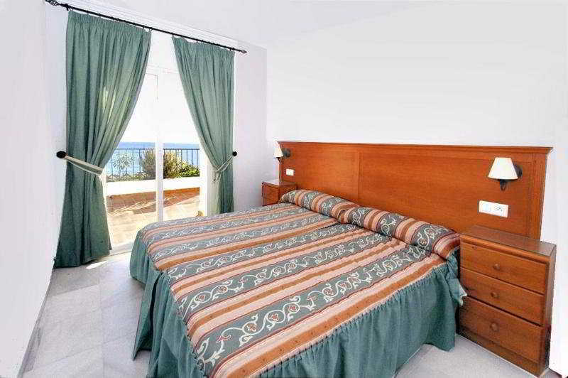 Apartamentos Hc Burriana Playa Nerja Exterior photo